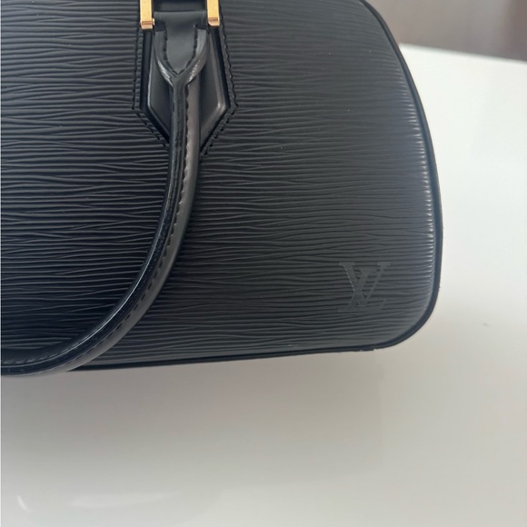 LOUIS VUITTON EPI LEATHER JASMIN AUTHENTIC - Picture 2 of 9